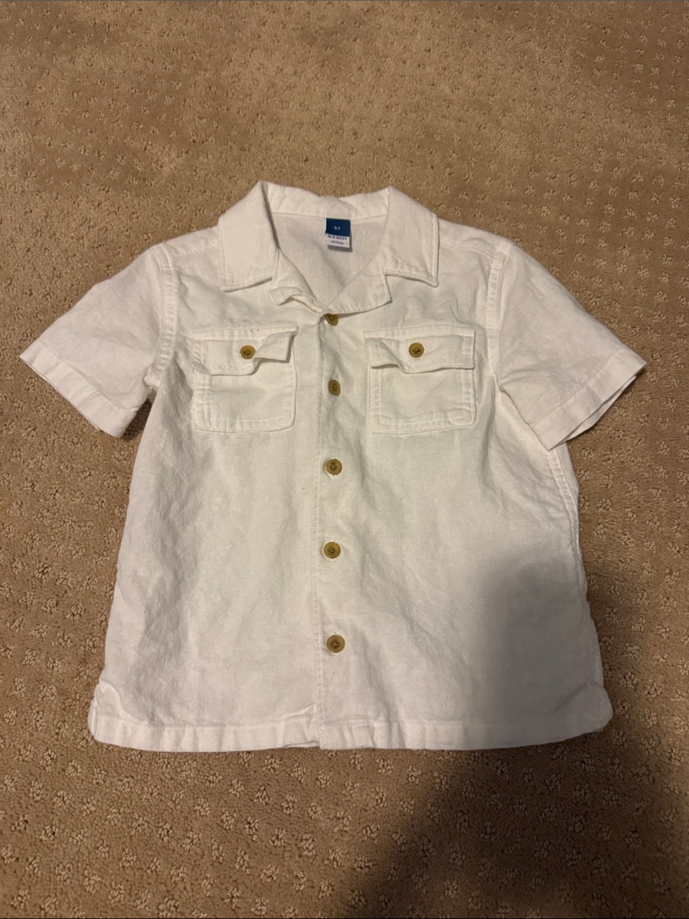 Old Navy White Short-Sleeve Button-Front Shirt